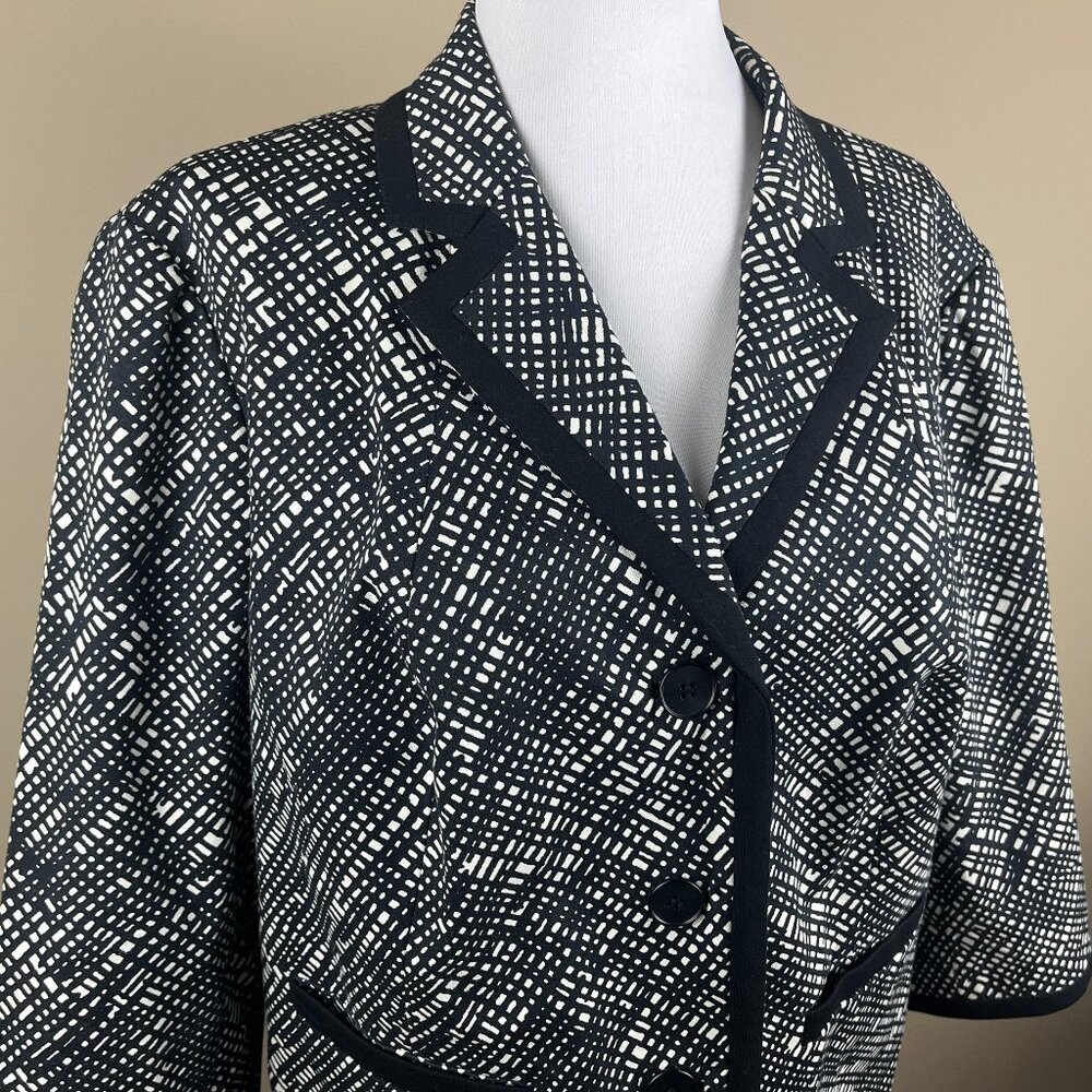 Talbots 3/4 Sleeve Blazer Jacket Petite Size 14W Black White, Abstract Geometric